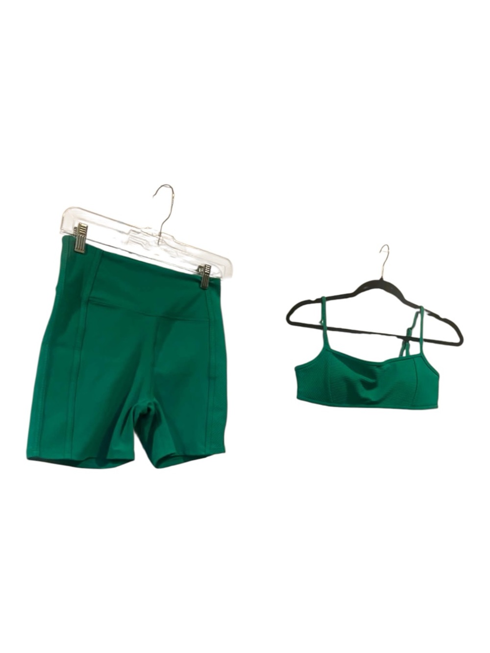 NWT Vuori Set: Skyline Bra and Bike Shorts EMERALD Size: M